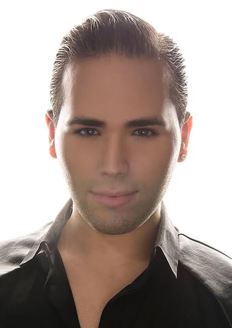 J GUERRA is an award-winning celebrity makeup artist who has a wide range of experience in fashion, print, television and red carpet makeup. He has also worked in the special effects and theatrical stage makeup arena, having worked on shows like Sleep No More, Stop the Virgins and Broadway Bares. He has also prepared models for commercials, catalogues, fashion campaigns and look books, including ZARA, MTV, Jalouse, Jules and Ava Gray, a Pleasantville clothing company.